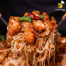 ยำหนมจีน+ไก่กรอบ