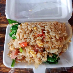 ข้าวผัดแหนม