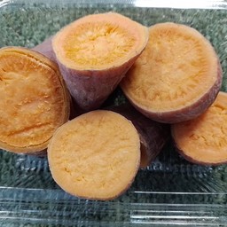 ข้าวโพดคลุกเนยและธัญพืชนึ่ง