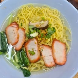 ฟลุ๊ค บะหมี่เกี๊ยว 7-Eleven สาขา คันทรีปาร์คจตุจักร ชลบุรี