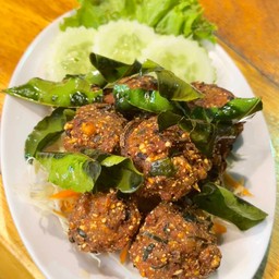 ลาบหมูทอด(ทอดใหม่ทุกออเดอร์)