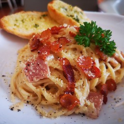 SPAGHETTI CARBONARA สปาเก็ตตี้คาโบนาร่า