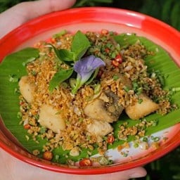 ปลากะพงคั่วพริกเกลือ