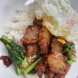 ข้าวกะเพราหมูกรอบ