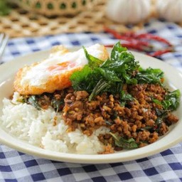 กระเพราเนื้อสับ(ราดข้าว)