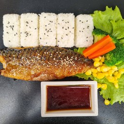 ข้าวใหม่ปลามันส์ Home-made (อาหารญี่ปุ่น) ซอยกระทิงแดง