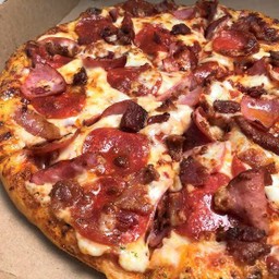 Lovemeat (รวมเนื้อ เเฮม,อกไก่,มีทบอลใช้เนื้อวัว,ไส้กรอก ) ขนาด 10 นิ้ว