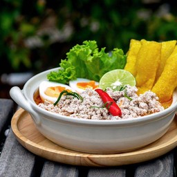 ก๋วยเตี๋ยวต้มยำหมูสับ