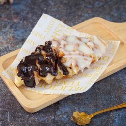 ดรอฟเฟิล Craffles black & white choc
