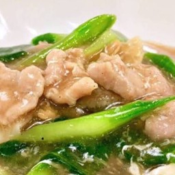 ราดหน้าหมู