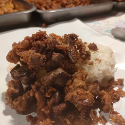 ข้าวเหนียวตับไก่ทอด