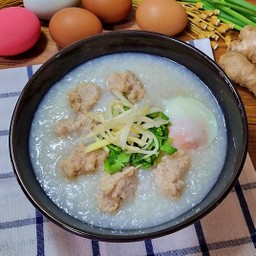 โจ๊กจ๋า หมูเด้ง ไข่ลวก