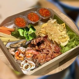 หมูกระทะผัด+ทะเล พร้อมทาน ไซร์ M