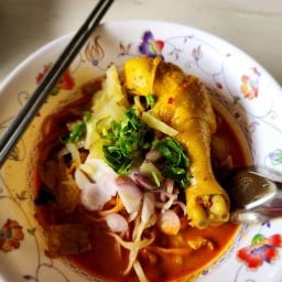 ขนมเส้น ปากทาง ซ.2