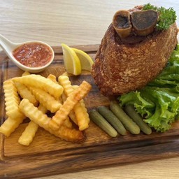 ขาหมูเยอรมัน German Pork Knuckle