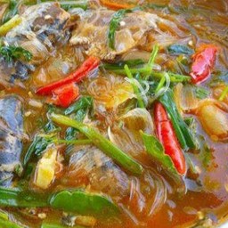 ต้มยำปลากระป๋องใส่วุ้นเส้น