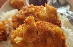 ข้าวหน้าทงคัสสึไก่