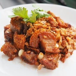 หมูกรอบกระเทียมพริกไทย
