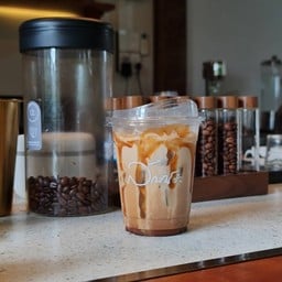 คาราเมลมัคคิอาโต้ (Caramel Macchiato)