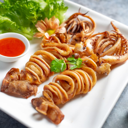 ปลาหมึกแดดเดียว Sun dried squid