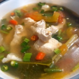 ต้มแซ่บไก่
