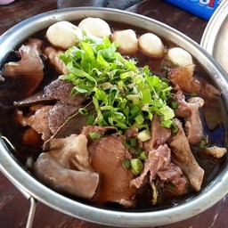 หม้อไฟหมูตุ๋น