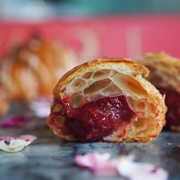 Rasberry croissant