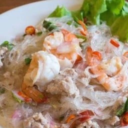 YuMsabb ยำแซ่บตามสั่งเจ๊มาลี