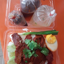 ข้าวเนื้อแดง