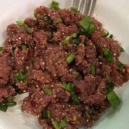 ก้อยเนื้อ ไม่เลือด / ดิบ