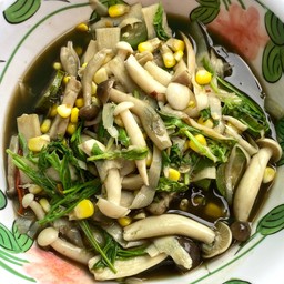 แกงรวม(เห็ด+หน่อไม้)