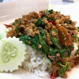 ข้าวราดกระเพรา