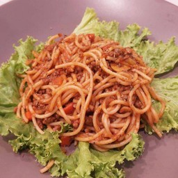 สปาร์เก็ตตี้ผัดซอสเนื้อโคขุน