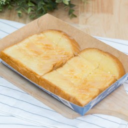 ปังปิ้งเนยนม (1 คู่) Toasted Bread with Butter and Milk (1 pair)