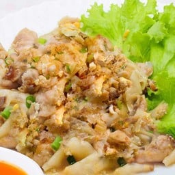 สุกี้ น้าโอ๋ ริมคลองชล