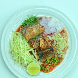 ยำปลากระป๋อง