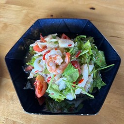 ยำวุ้นเส้นกุ้งปลาหมึก