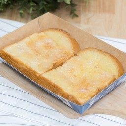 ปังปิ้งเนยนมน้ำตาล (1 คู่) Toasted Bread with Butter, Milk and Sugar (1 pair)