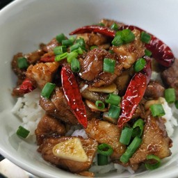 คุณแอนหมูหม้อ