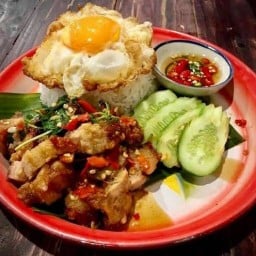 ครัวกะเพราแซ่บปาก ลำพูน