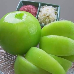 ฝรั่งแช่บ๋วย