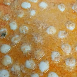 ฅนมีน้ำยา(ขนมจีนน้ำยา)