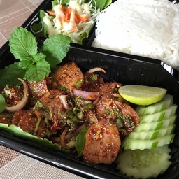 ข้าวยำน้ำตก ไส้อั่ว