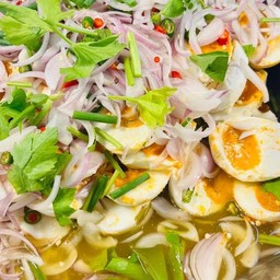 ยำไข่เค็ม