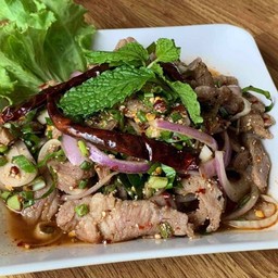 น้ำตกหมู