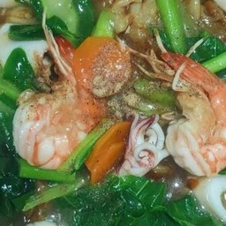 ราดหน้าทะเล