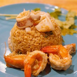 ร้านอาหารตามสั่ง มากิน (อาหารตามสั่ง ยำ)
