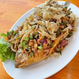 ร้านปักหมุดครับ