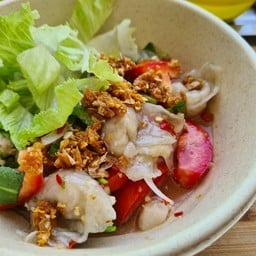 ยำเจ้ปลาในซอยลับ