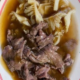 เนื้อ+30กีบลวกราดน้ำมันหอย ใหญ่